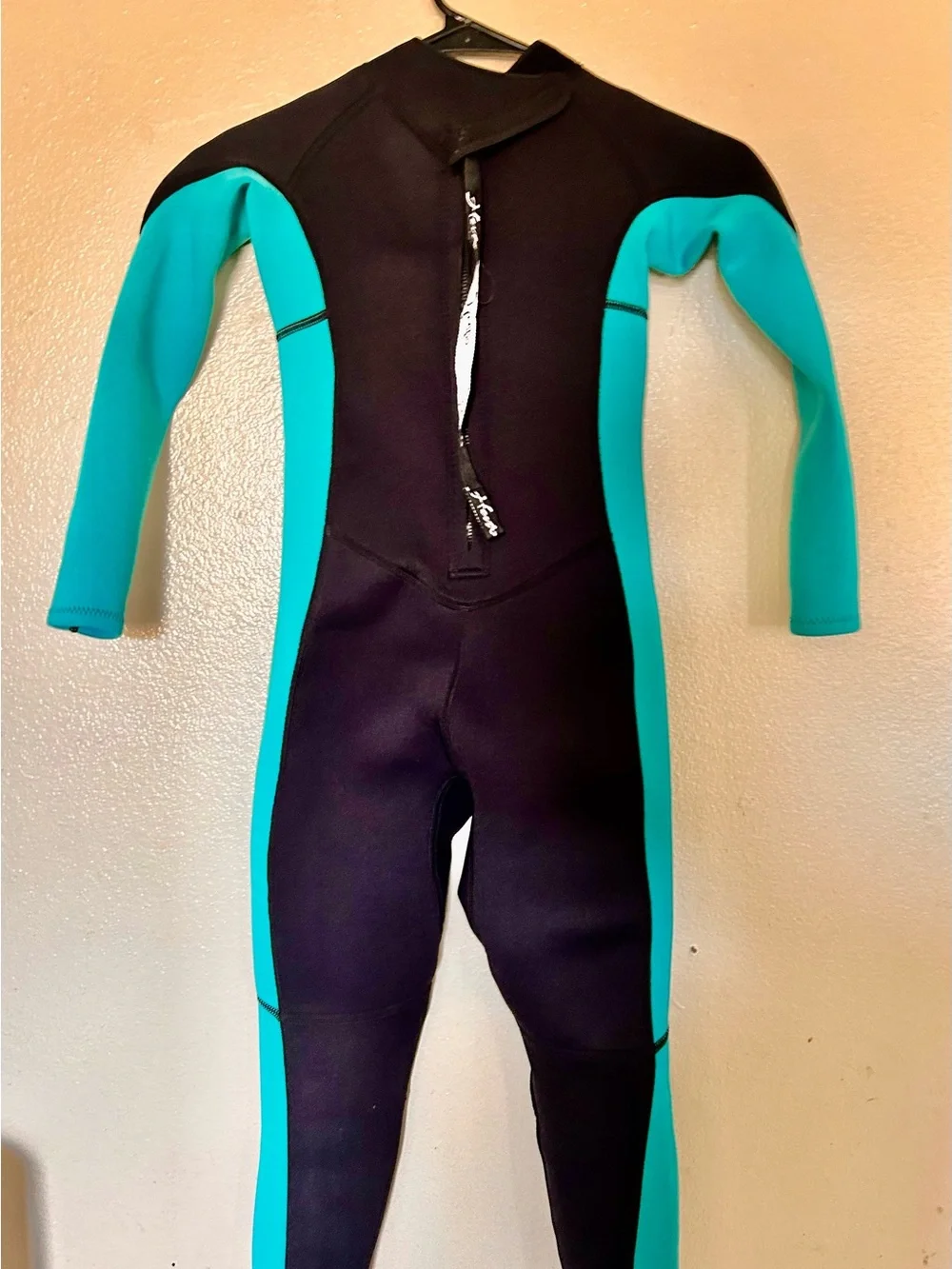 Hevto Kids Wetsuit 3/2mm Neoprene Back Zip for Boys Girls size 7 nwot